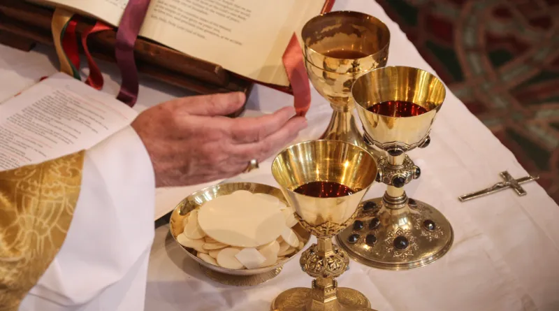 12 Symbols of the Holy Spirit