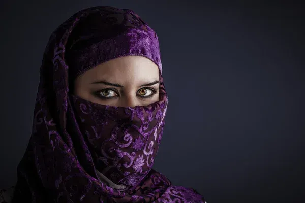 Why Are Arab Eyes So Beautiful