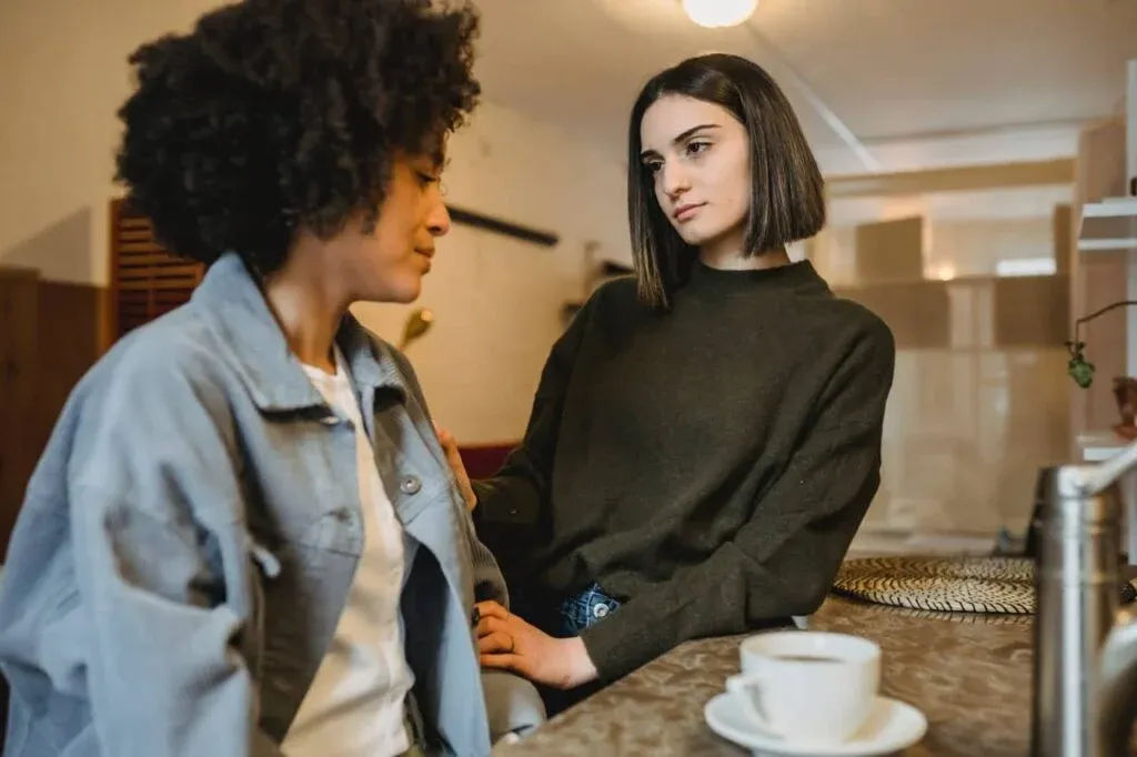 Signs an Introvert Doesn't Like You