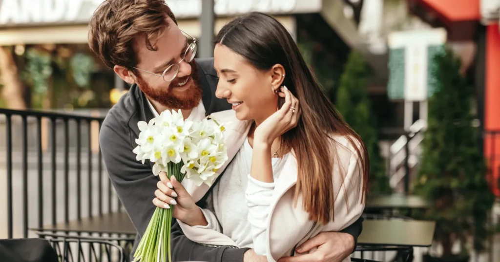 Signs She's Giving You False Hope