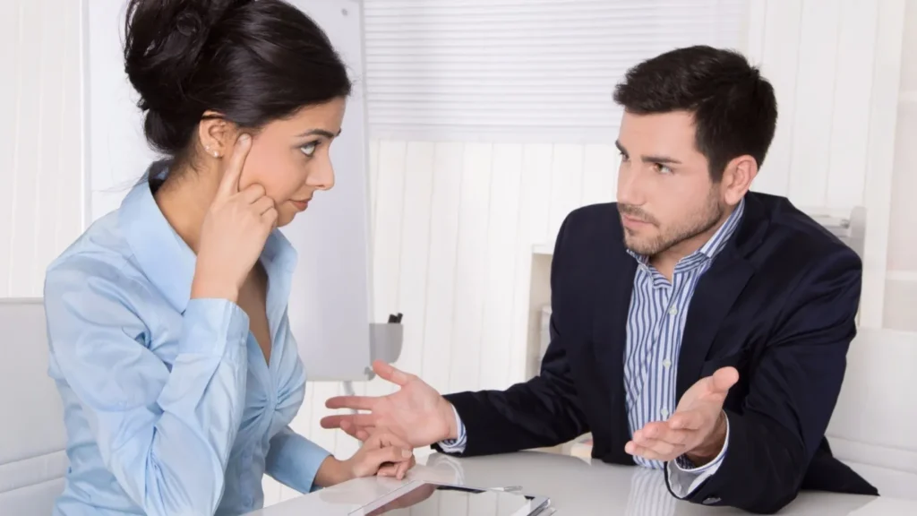 Signs Your Business Partner is Stealing