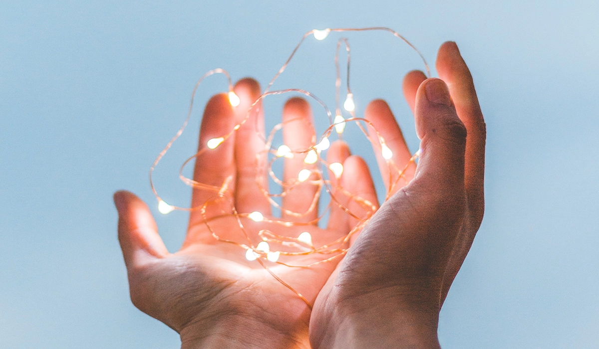 How to Use Reiki Hand Positions for Healing