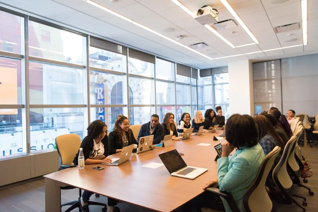 7 Clear Signs Your Company Is About to Crash