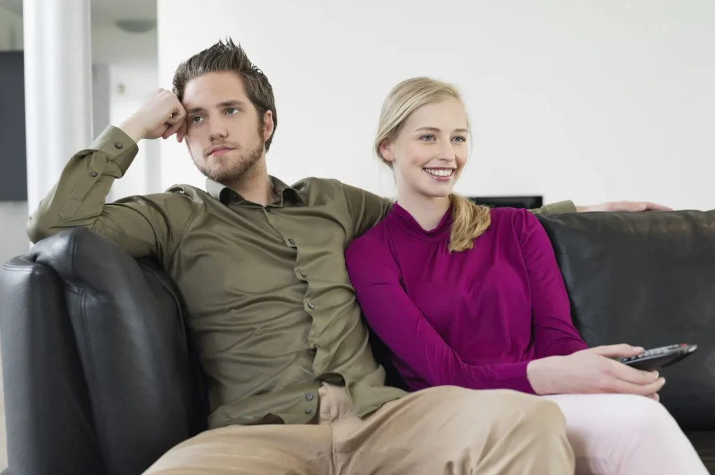 Signs He Doesn't Want a Relationship With You