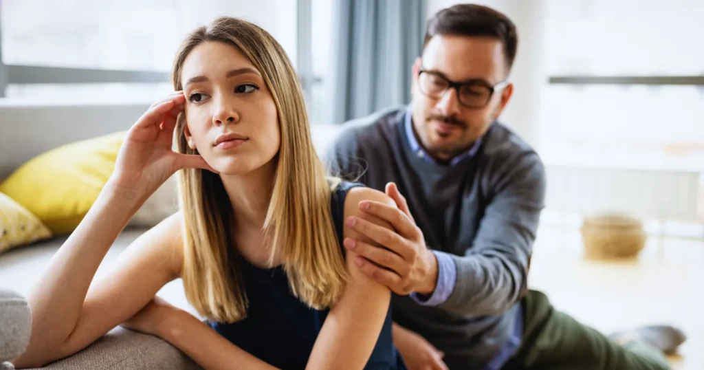 Signs He Doesn't Want a Relationship With You